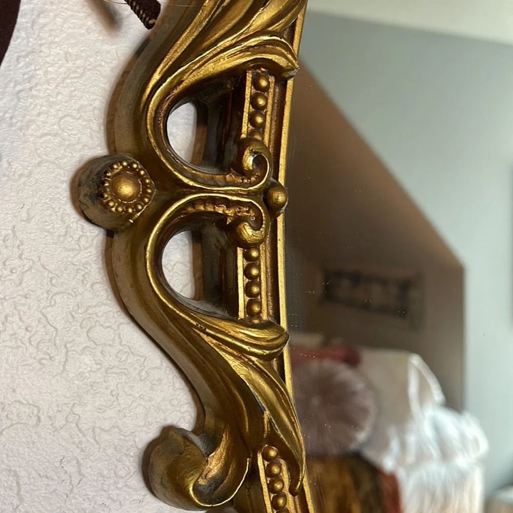 Vintage Syroco Style Resin Oval Gold Ornate Mirror MCM